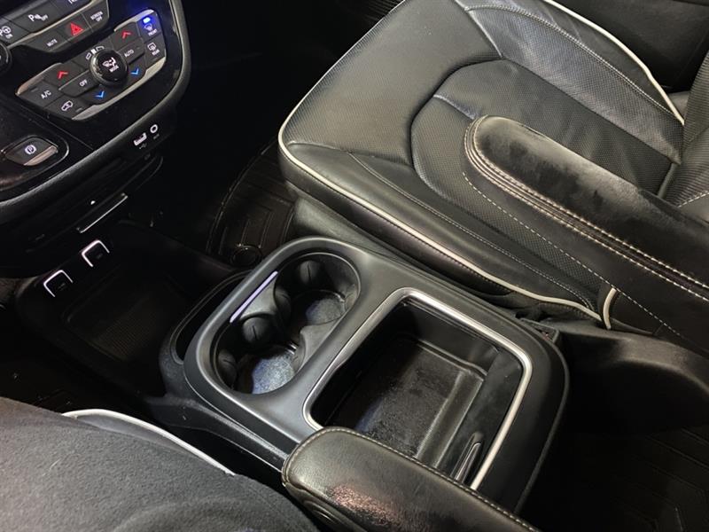 chrysler Pacifica Hybrid 2020 - 30
