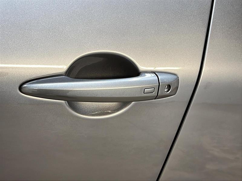 nissan Rogue 2023 - 25