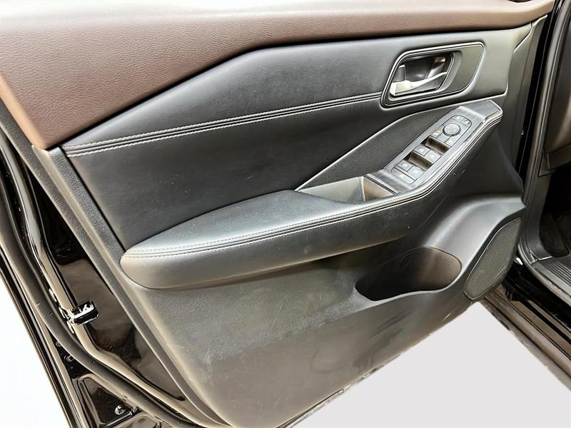 nissan Rogue 2023 - 25