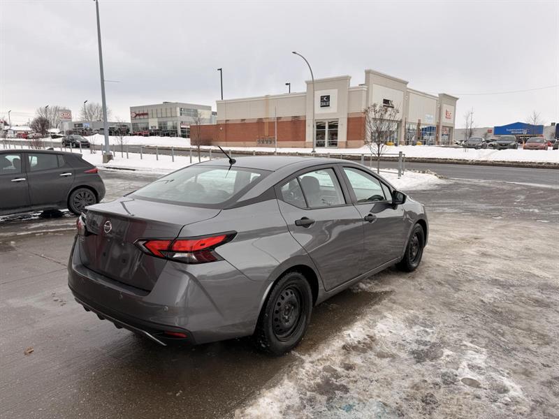 nissan Versa 2022 - 8