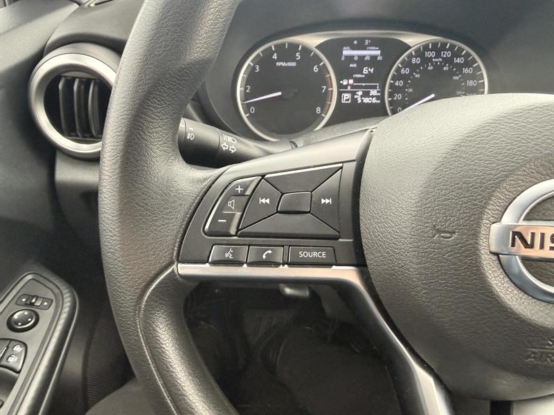 nissan Versa 2022 - 12