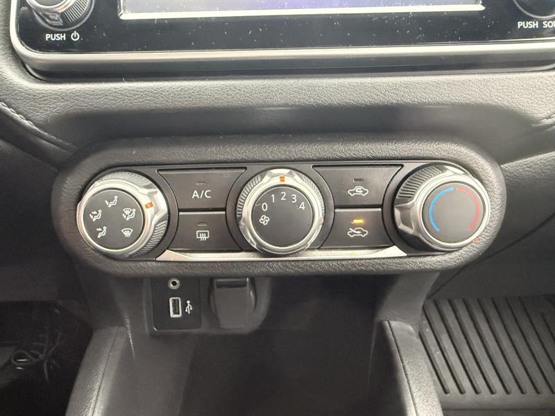 nissan Versa 2022 - 19