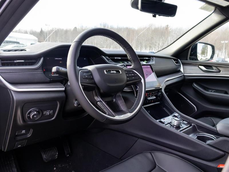 jeep Grand Cherokee 2025 - 11