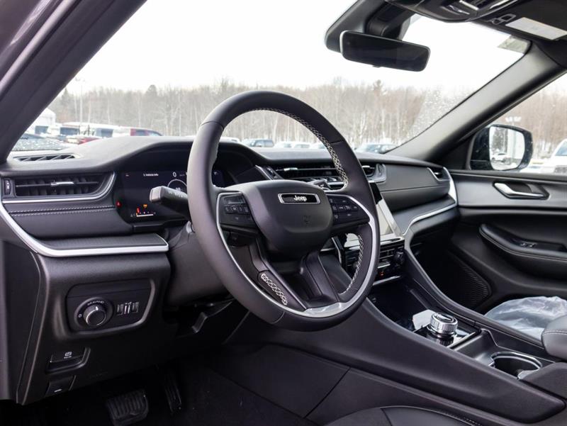 jeep Grand Cherokee 2025 - 10