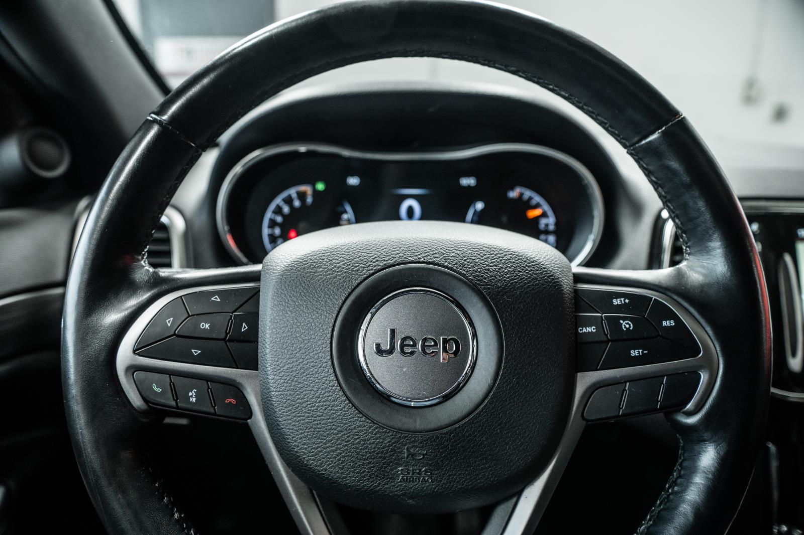 jeep Grand Cherokee 2021 - 23