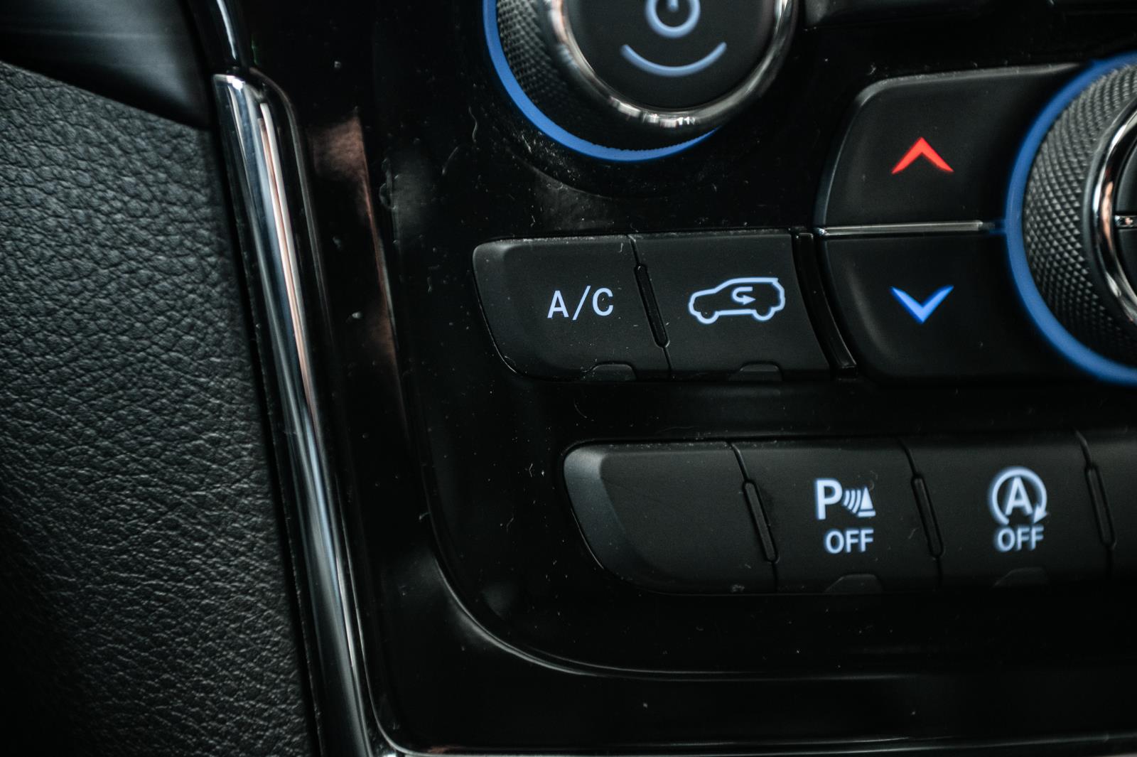 jeep Grand Cherokee 2021 - 31