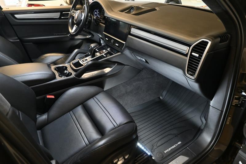 2019 Porsche Cayenne - Image 42