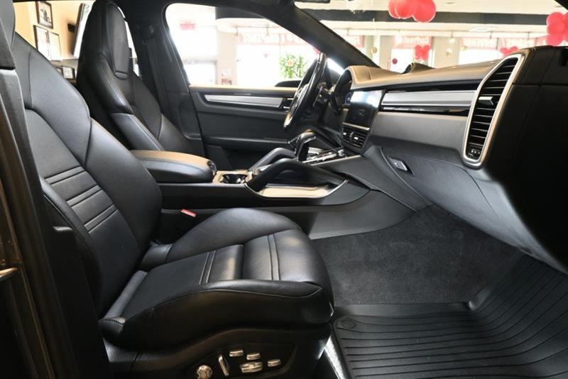 2019 Porsche Cayenne - Image 43