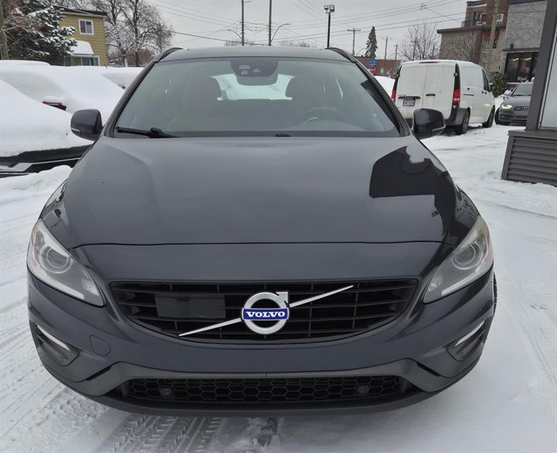 2018 Volvo V60 - Image 2