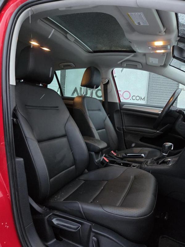 2017 Volkswagen Golf - Image 11