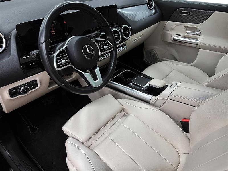 mercedes-benz GLA 2022 - 10