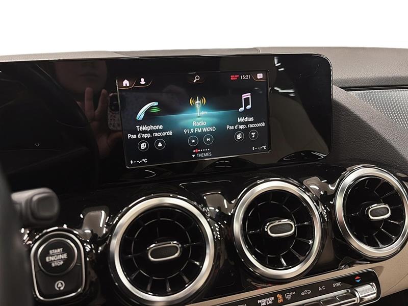 mercedes-benz GLA 2022 - 16