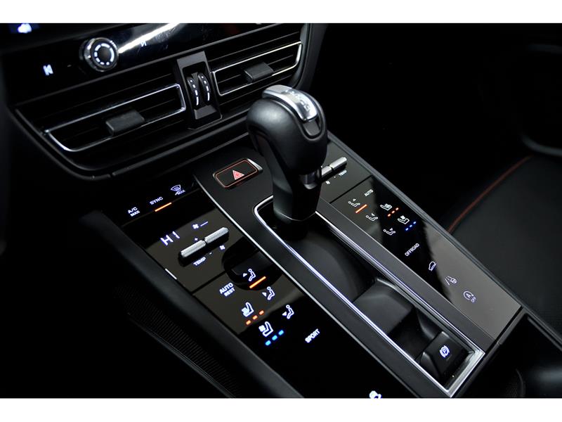 porsche Macan 2022 - 25