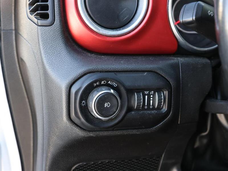 jeep Wrangler 2022 - 27