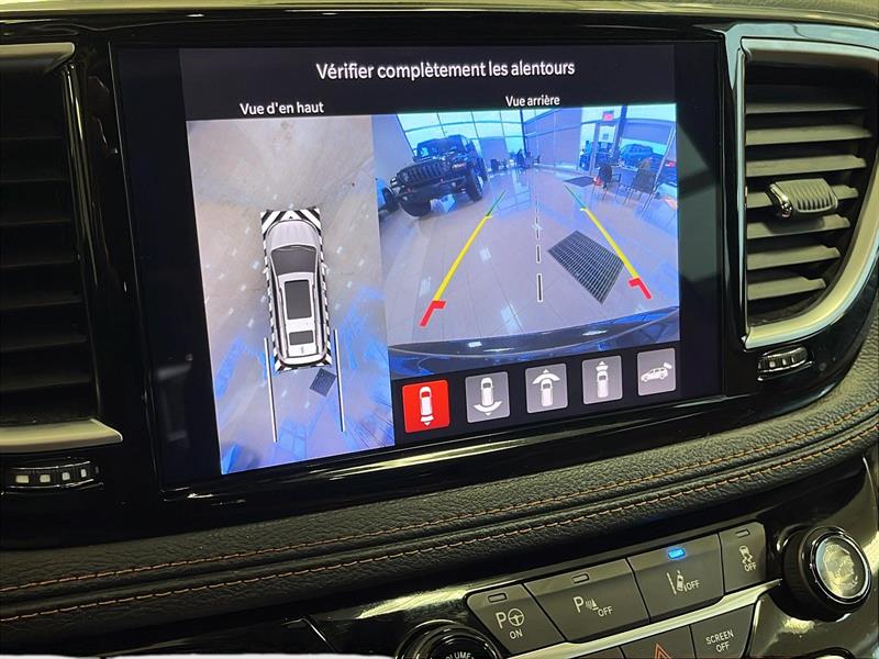 chrysler Pacifica Hybrid 2023 - 25