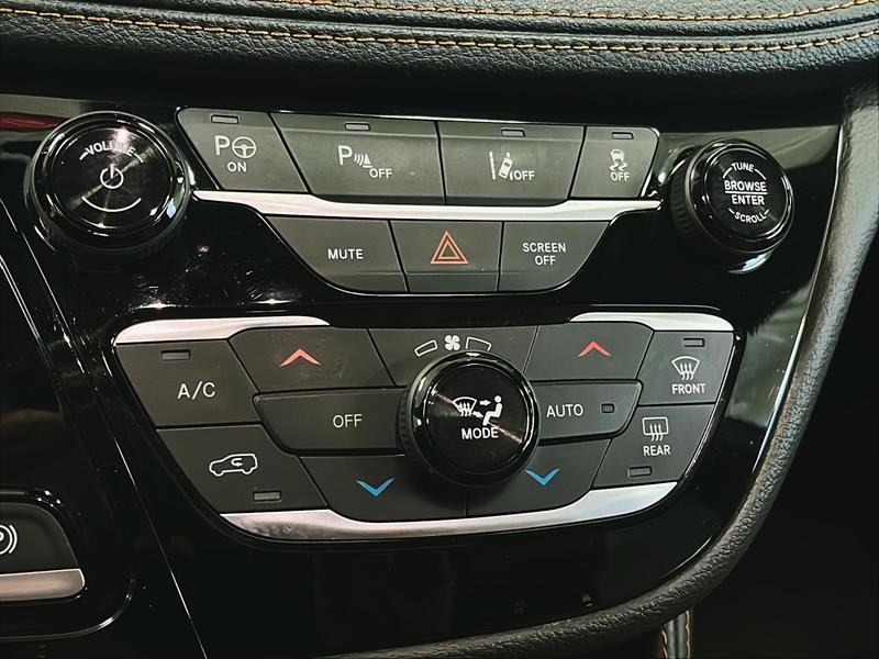 chrysler Pacifica Hybrid 2023 - 28