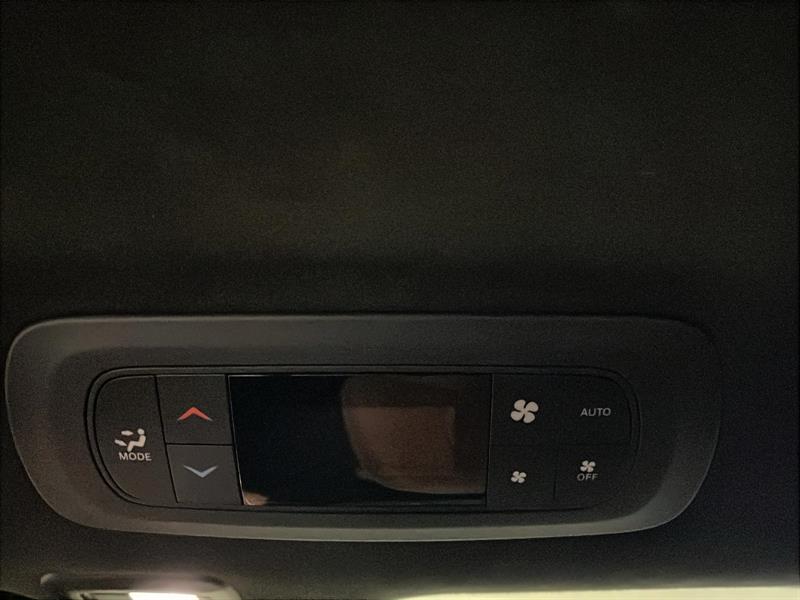 chrysler Pacifica Hybrid 2023 - 35