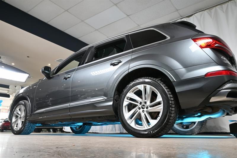 2022 Audi Q7 - Image 12