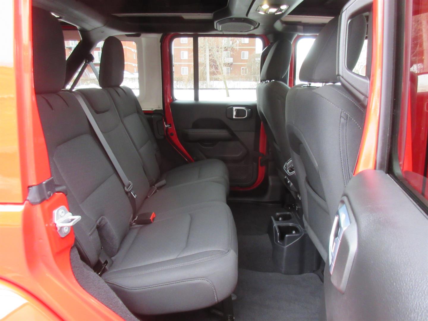 jeep Wrangler 2021 - 25