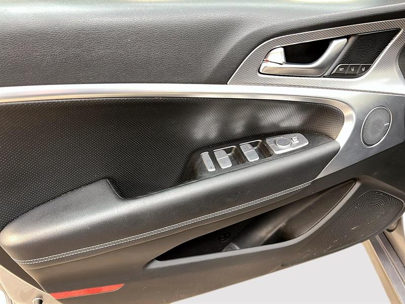 genesis G70 2022 - 24