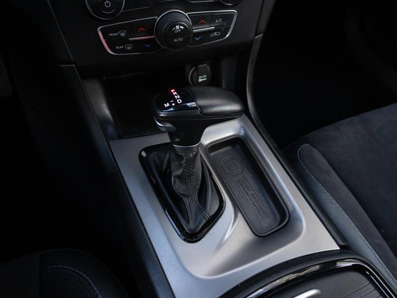 dodge Charger 2023 - 24