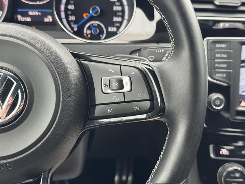 volkswagen Golf R 2017 - 24
