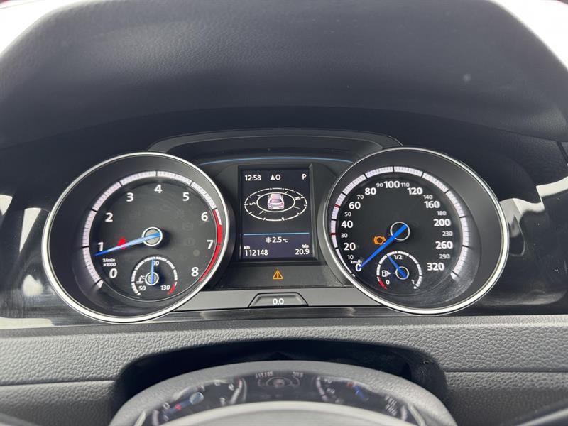 volkswagen Golf R 2017 - 37