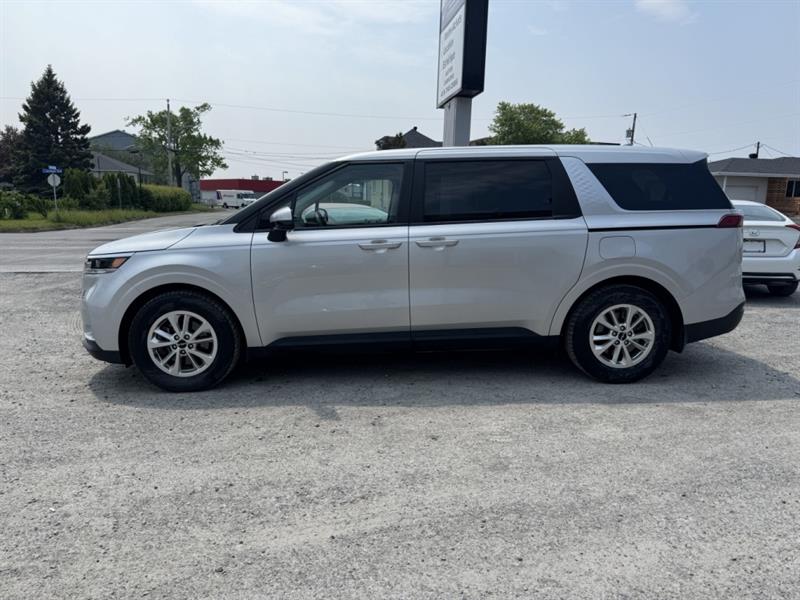 kia Carnival 2023 - 2