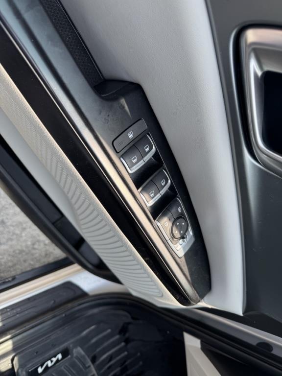 kia Carnival 2023 - 9