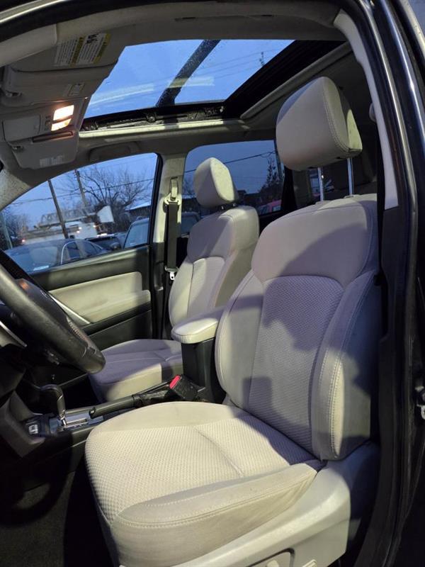 2015 Subaru Forester - Image 16