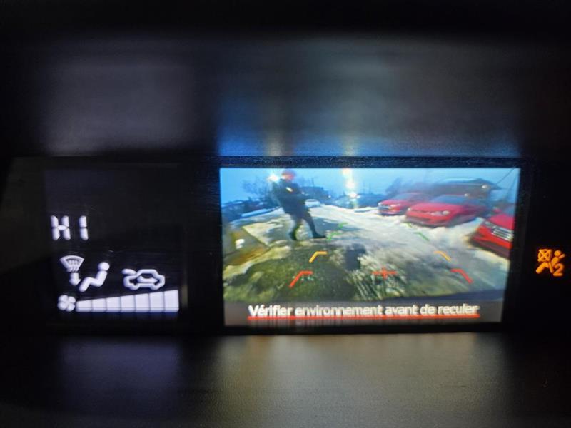 2015 Subaru Forester - Image 23