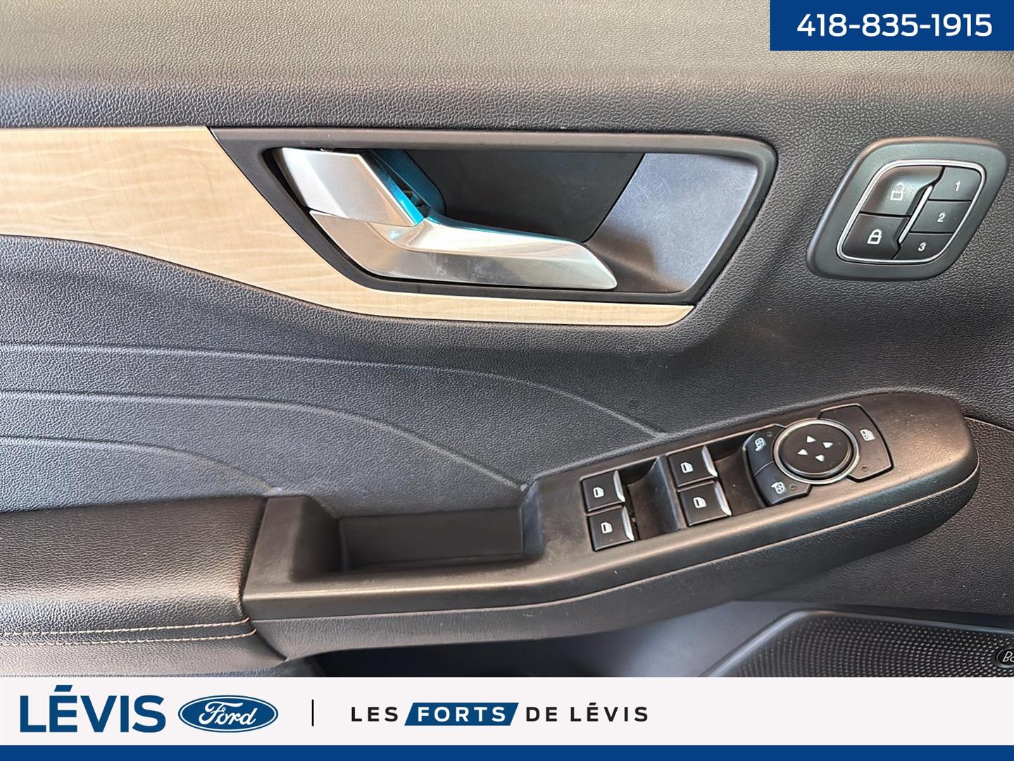ford Escape 2022 - 12