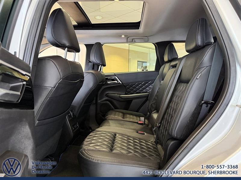 mitsubishi Outlander rechargeable 2023 - 12