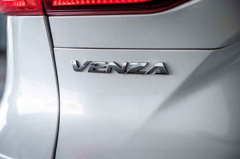 toyota Venza 2024 - 8