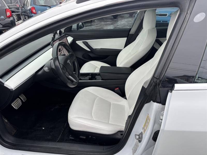 tesla Model 3 2019 - 10