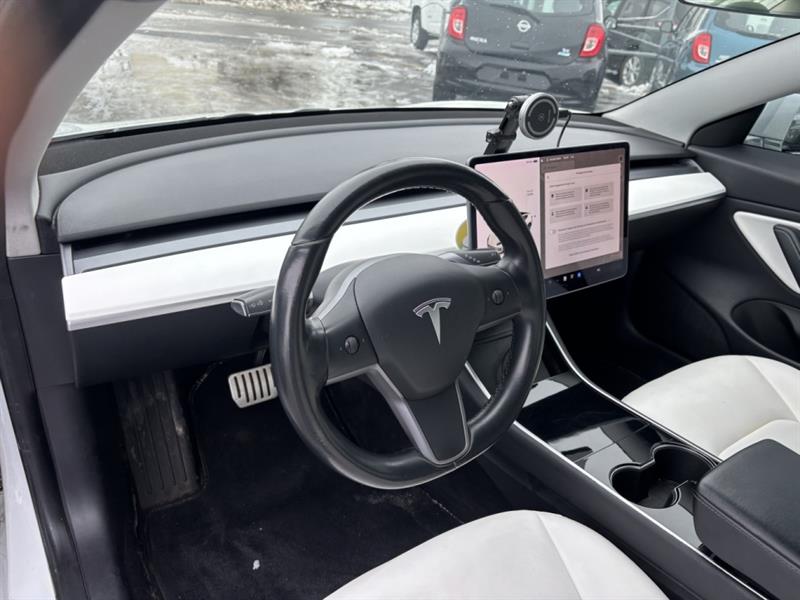 tesla Model 3 2019 - 12