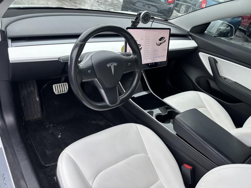 tesla Model 3 2019 - 13