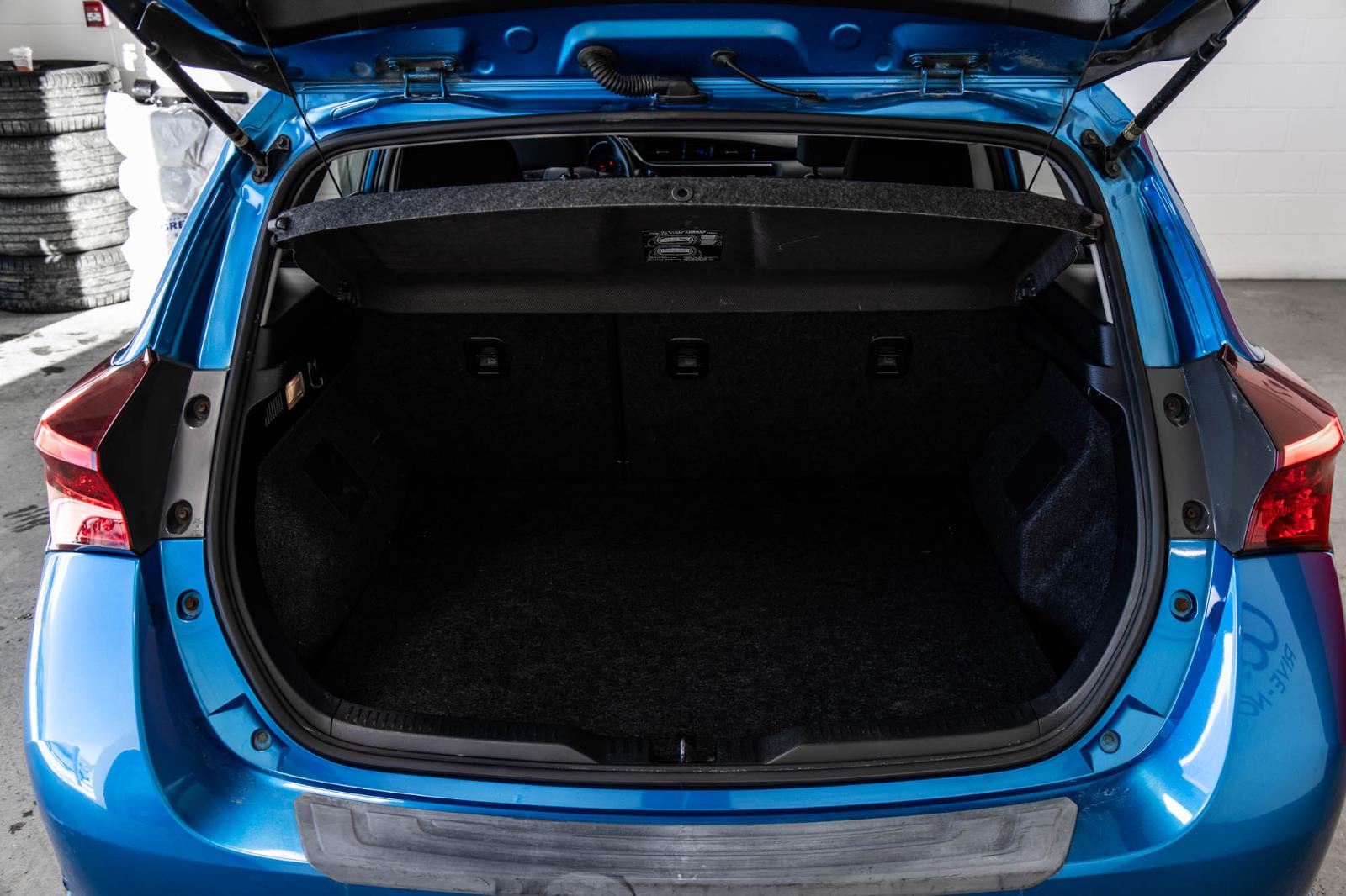 toyota Corolla iM 2018 - 18