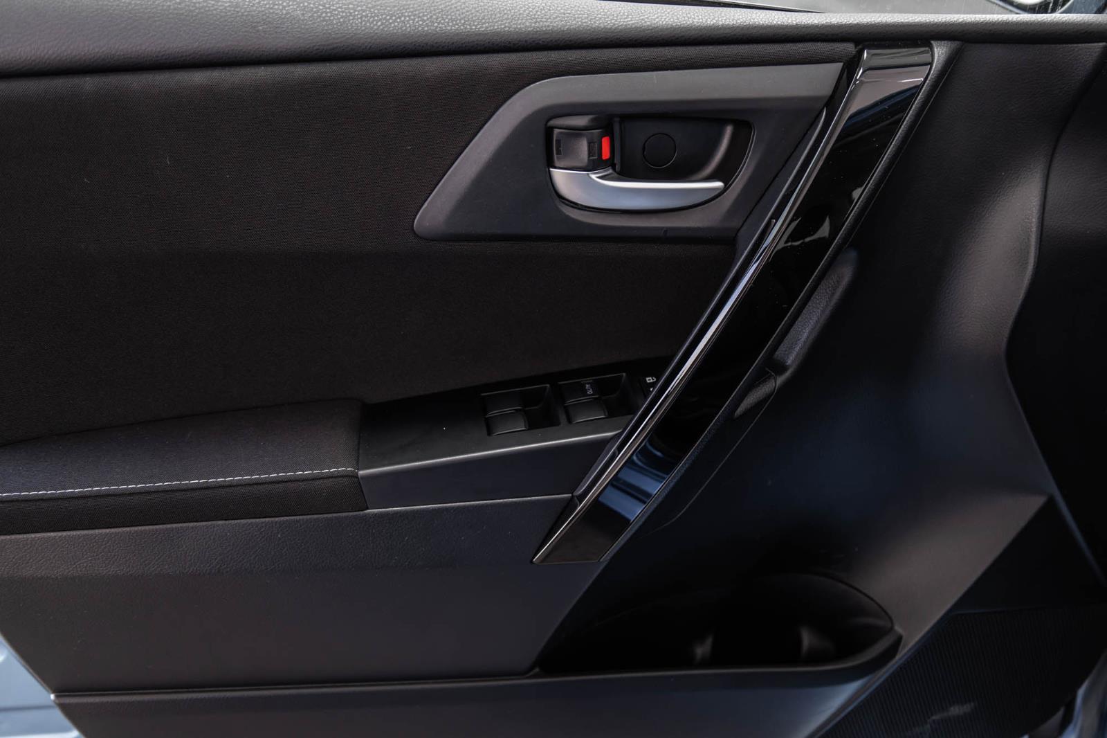 toyota Corolla iM 2018 - 19