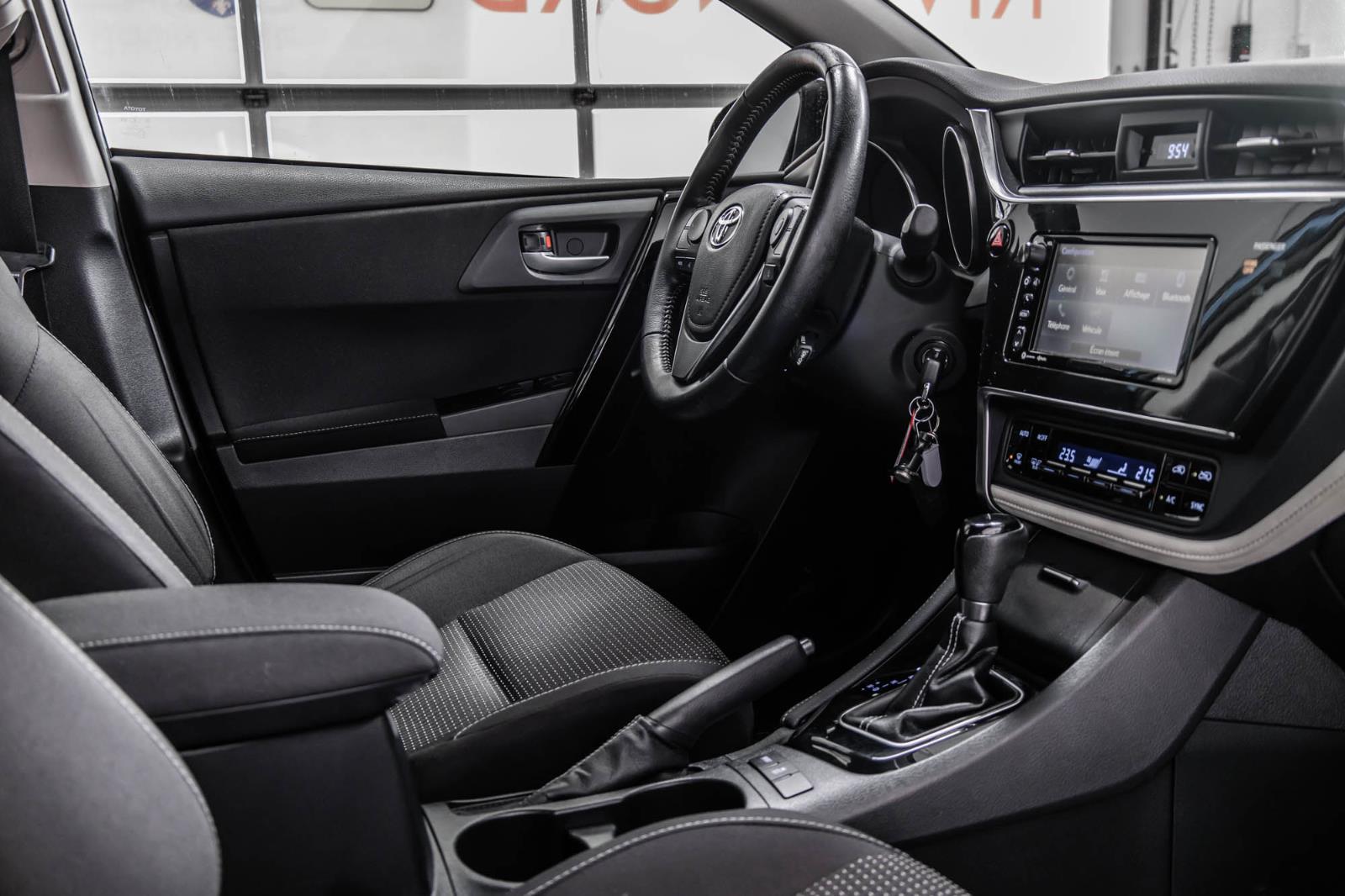 toyota Corolla iM 2018 - 39