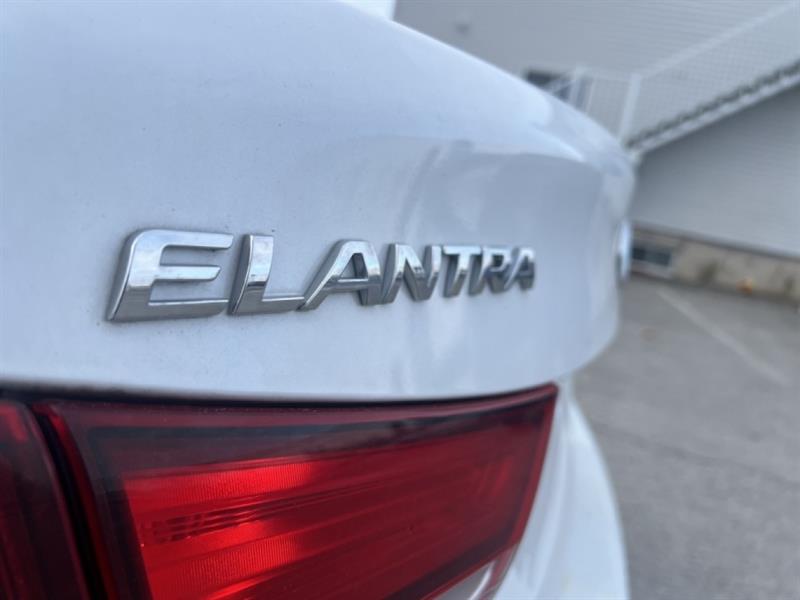 hyundai Elantra 2015 - 2