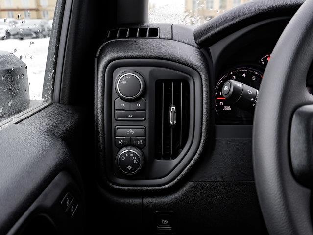 Chevrolet Silverado 3500HD 17