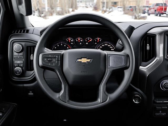 Chevrolet Silverado 3500HD 26