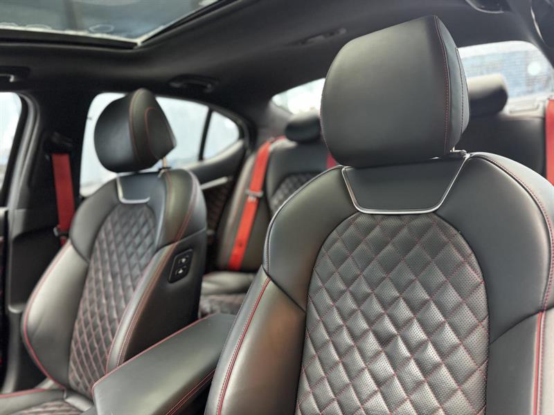 genesis G70 2023 - 15