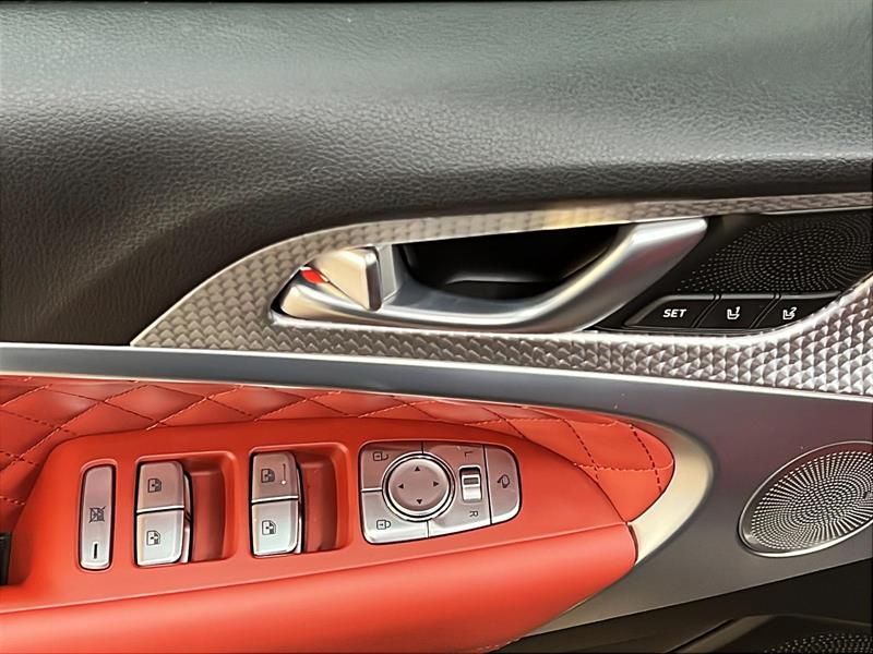 genesis G70 2023 - 32