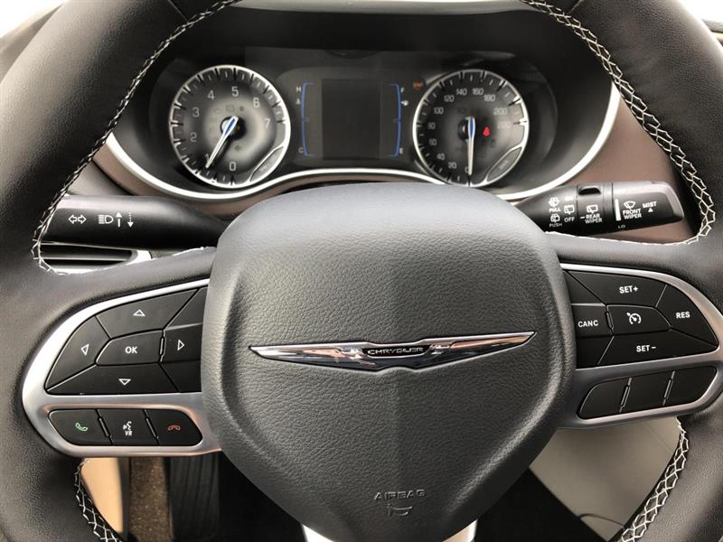 Chrysler Grand Caravan 8