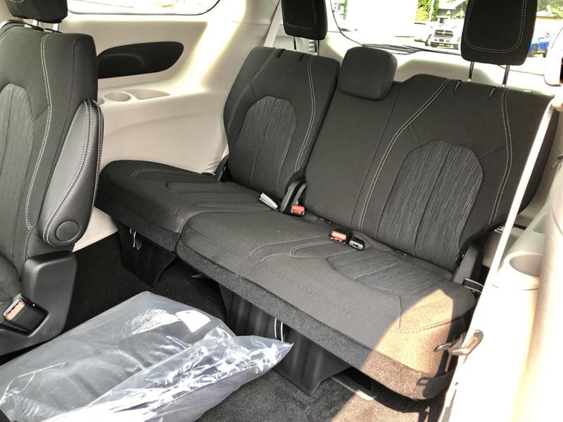 Chrysler Grand Caravan 14