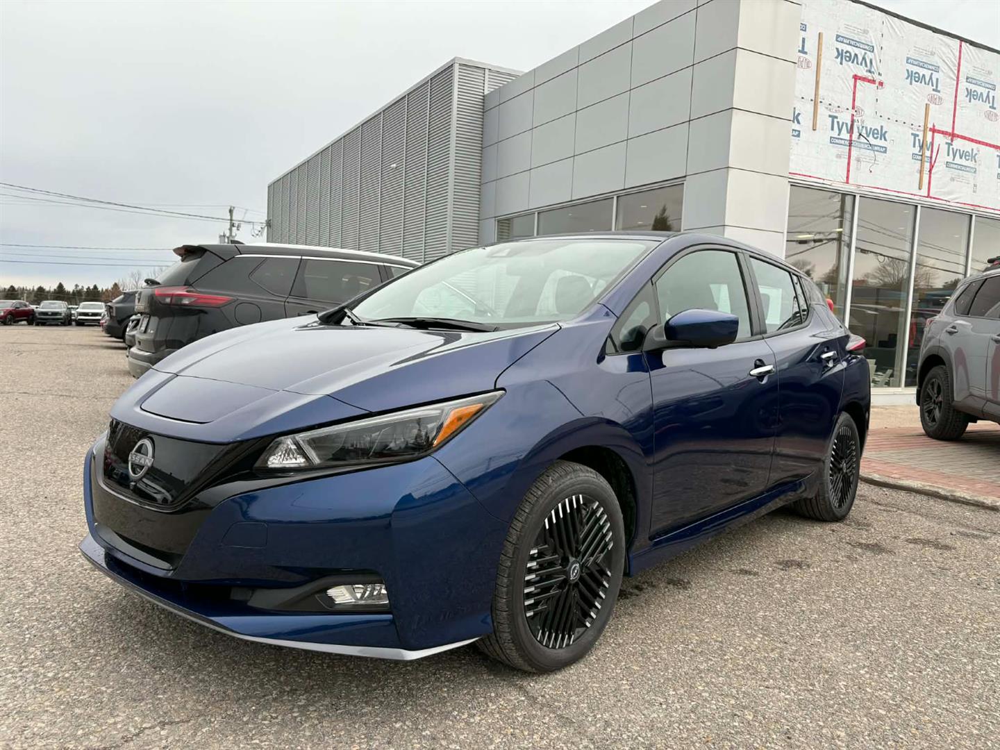 NISSAN LEAF SV PLUS 2025