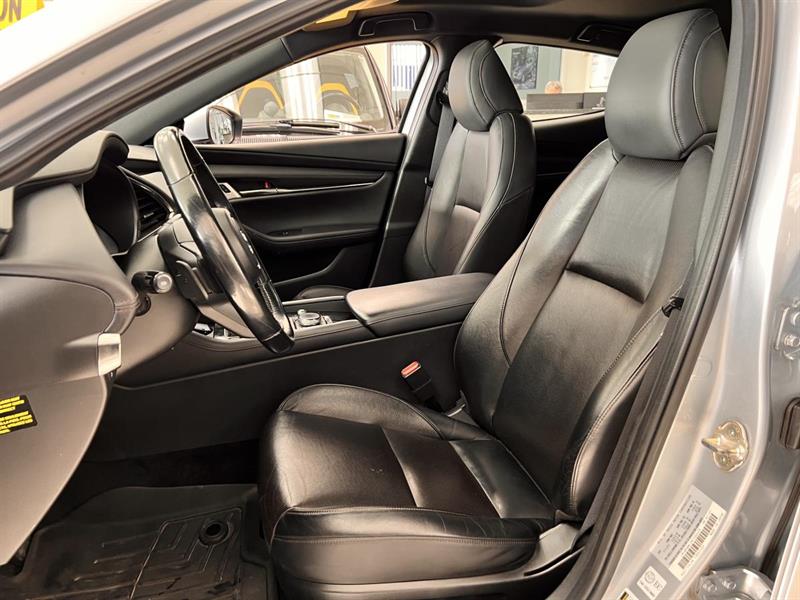 mazda Mazda3 Sport 2022 - 16