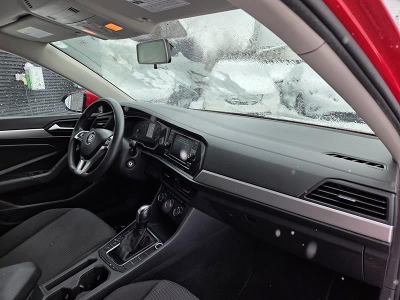 2019 Volkswagen Jetta - Image 10